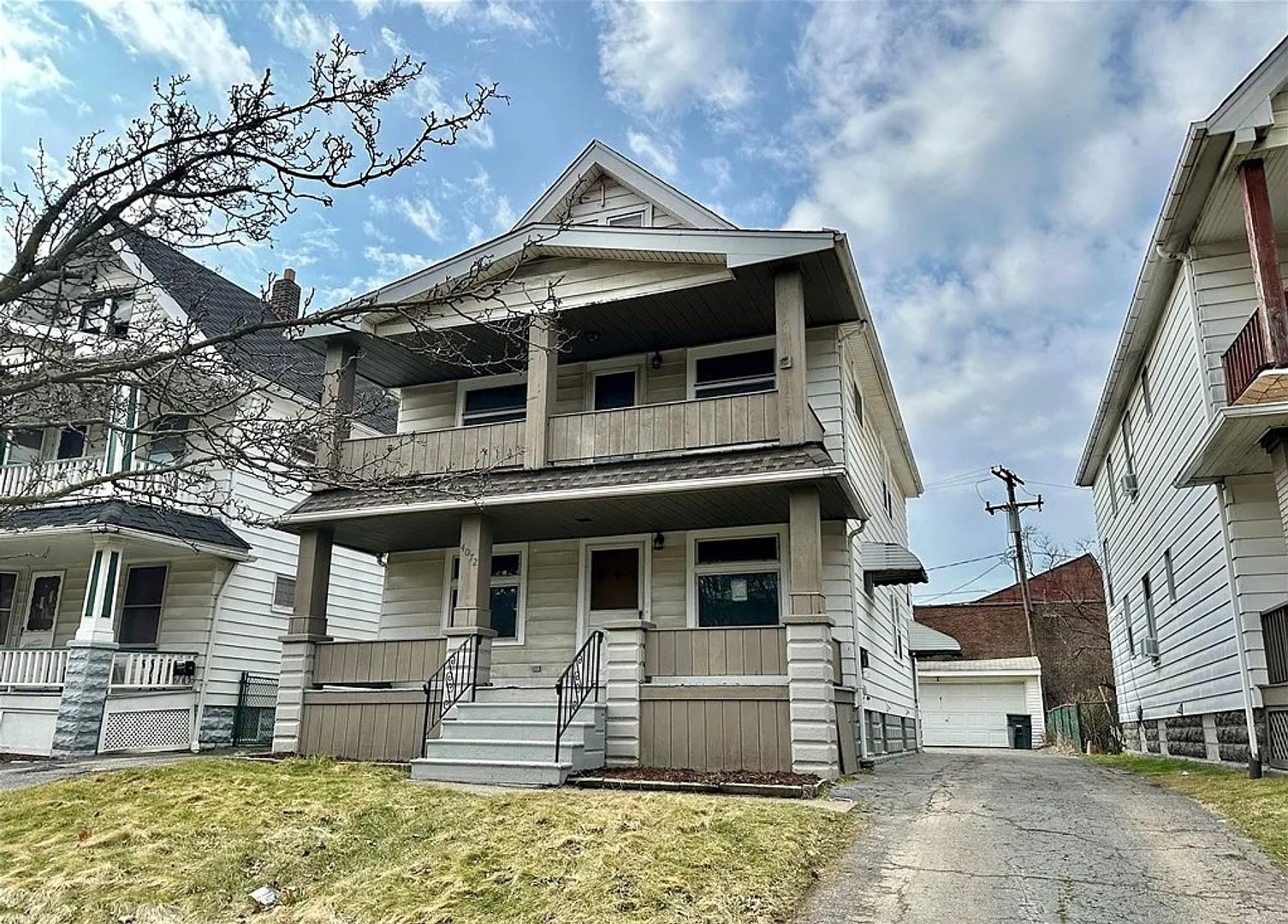 Cleveland Apartment: 4072 E. 64th Street