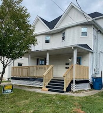 Newly renovated 3Bd 1Ba duplex – photo 1