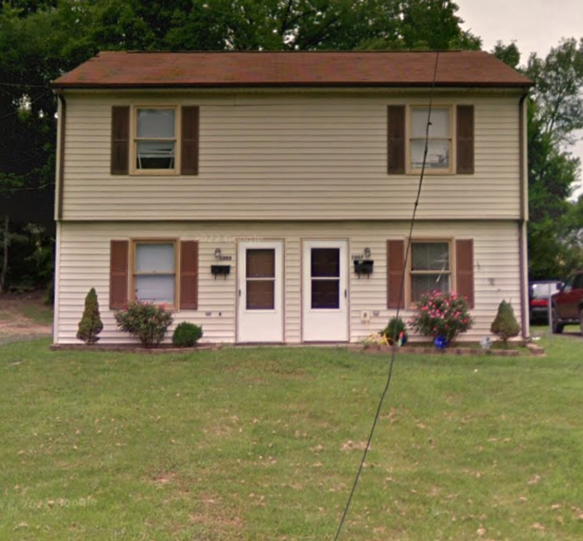 Roanoke Apartment: 1009 Hunt Avenue NW