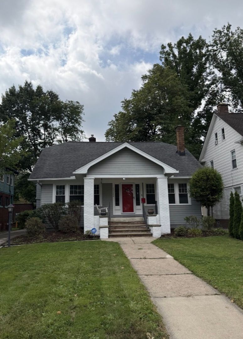 Cleveland Heights House: 13048 Cedar Rd