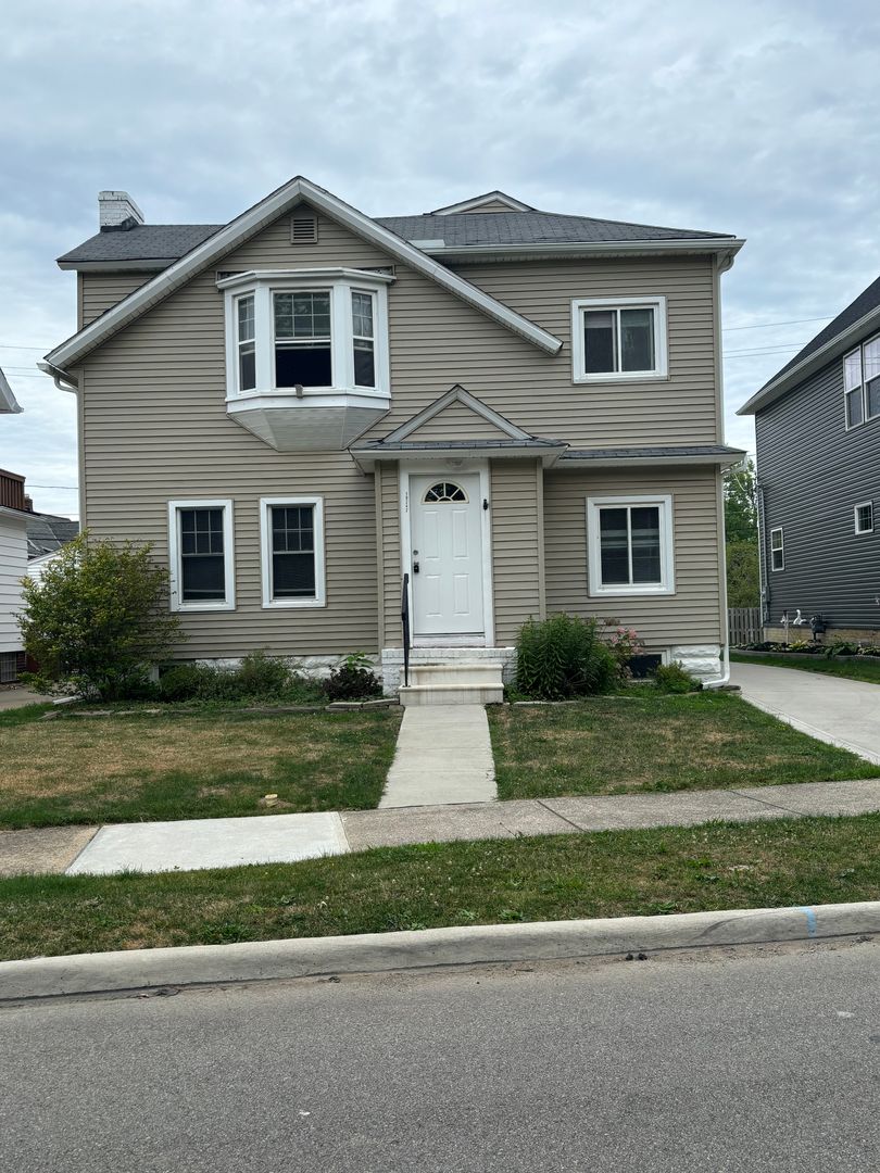 Rocky River Apartment: 19242 Telbir Avenue