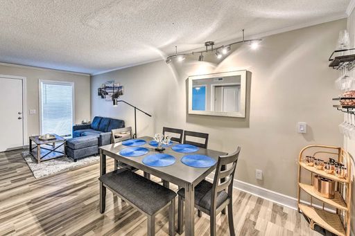 Charming 2 Bed/2 Bath Condo in Hilton Head Island - Perfect Island Living!