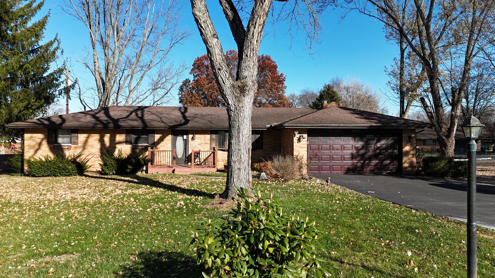 Dayton House: 1070 Nagle Ct