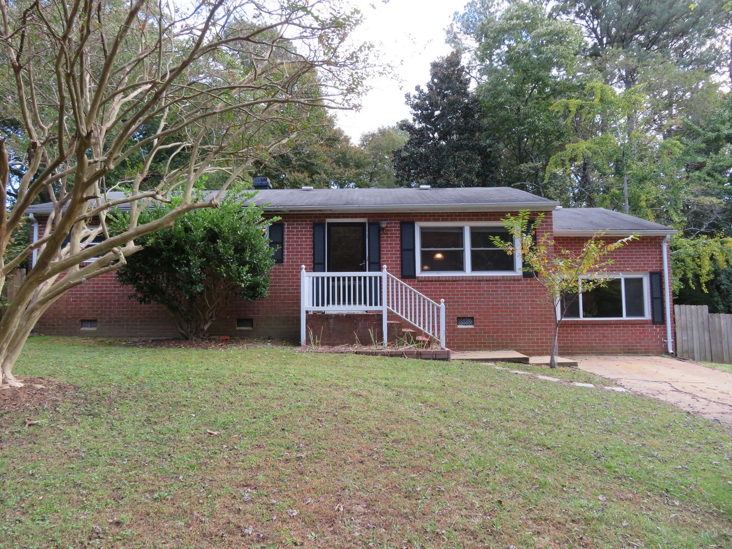 Williamsburg House: 169 Winston Drive