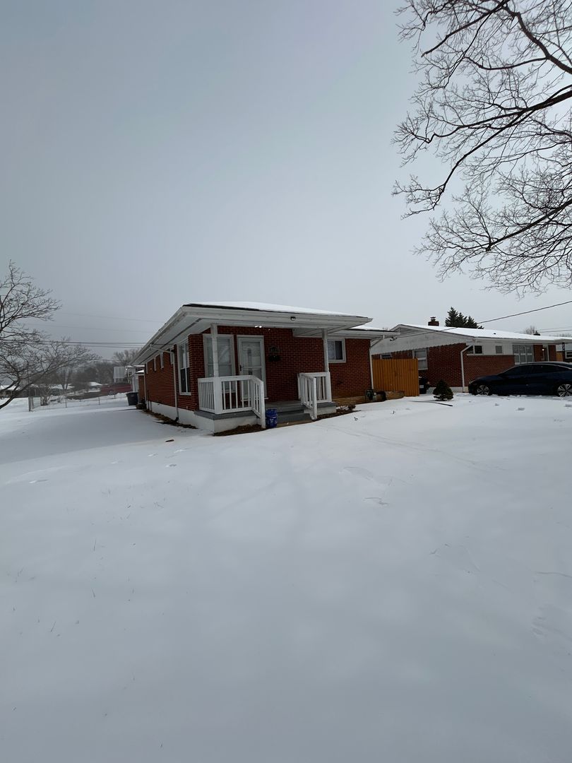 Roanoke House: 3127 Oliver Road NE