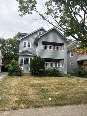 Large unit for rent – photo 1