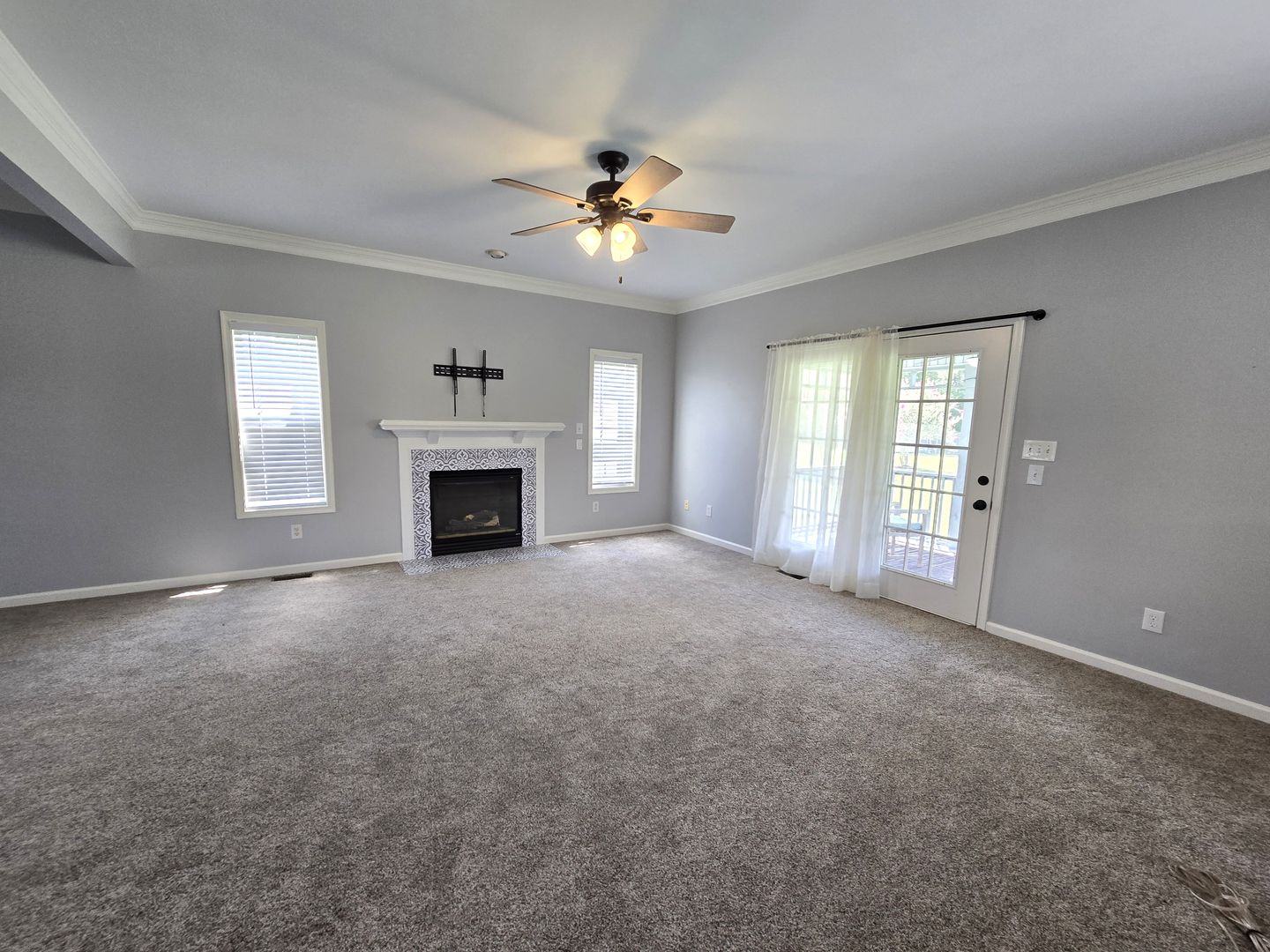 Elizabeth City House: 315 Orchard Dr.