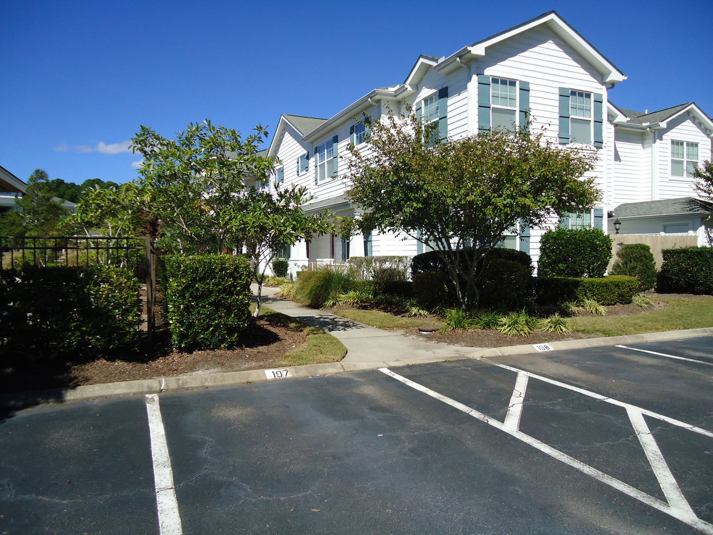 Chesapeake House: 4350 Farringdon Way