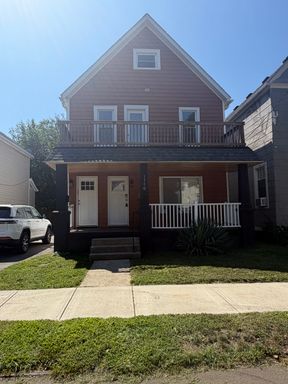 2nd Floor Newer Constructed Unit - 2 Bed – photo 1
