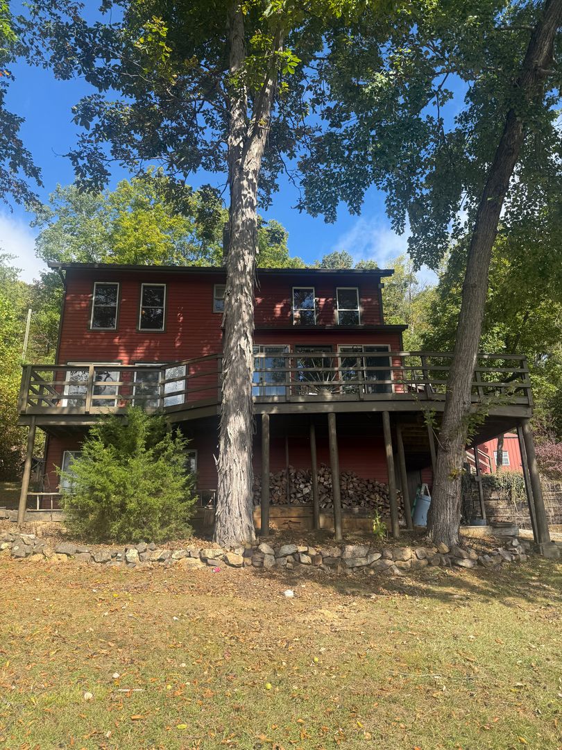 3 BR 2 BA Home with Views