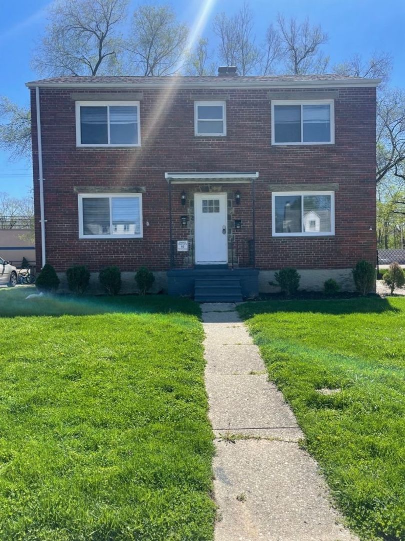 Fairborn Apartment: 388-390 Morris DR