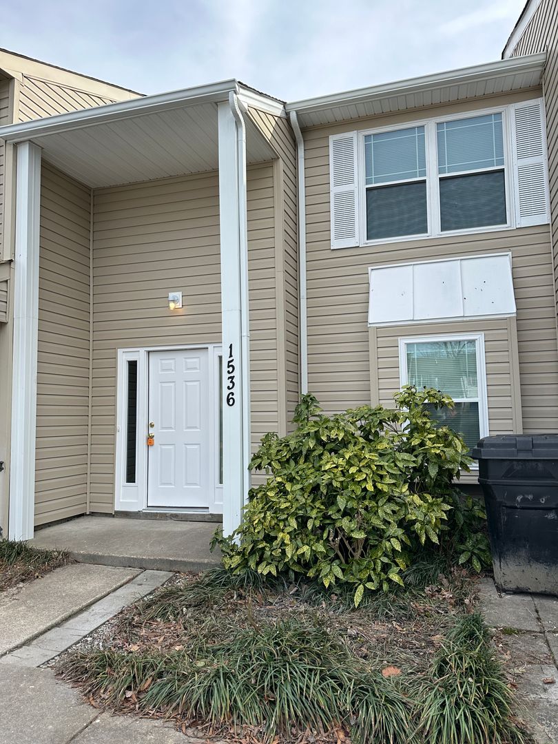 Virginia Beach Townhome: 1536 Garland Way