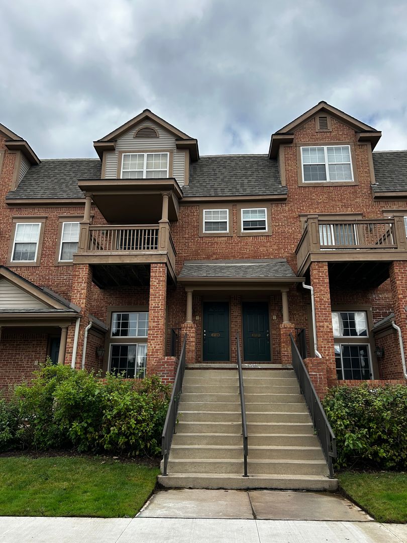 Ann Arbor Condo: 2729 Barclay Way