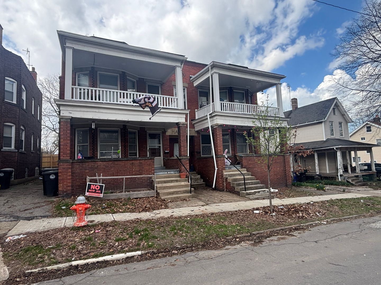 Cleveland Apartment: 1376 W. 91st Street