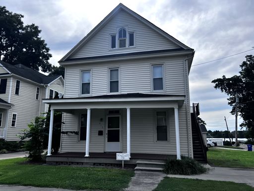 2 Bed, 1 Bath Upstairs Unit with Water views