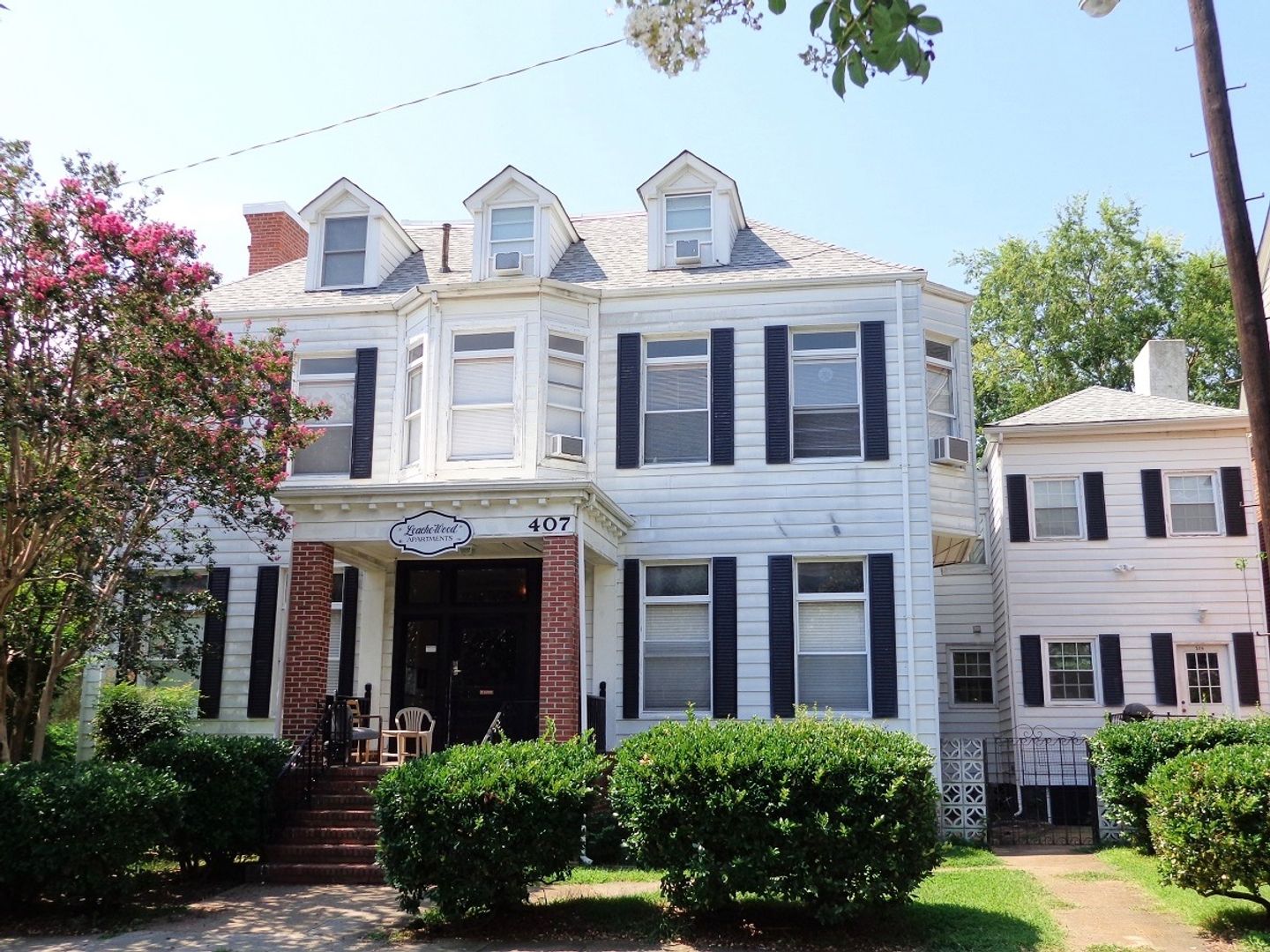 Norfolk Apartment: 407 Fairfax Avenue