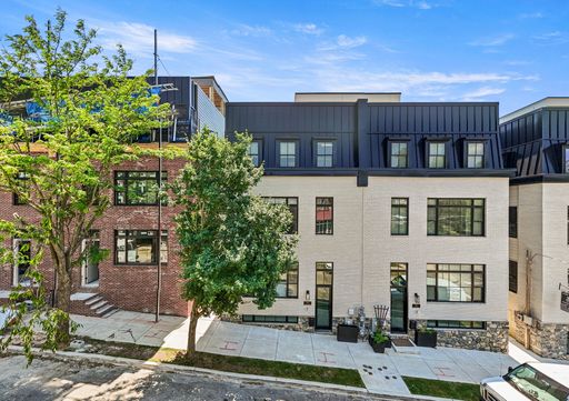4 Bedroom Rental – 206 Kalos Street, Philadelphia, PA 19128