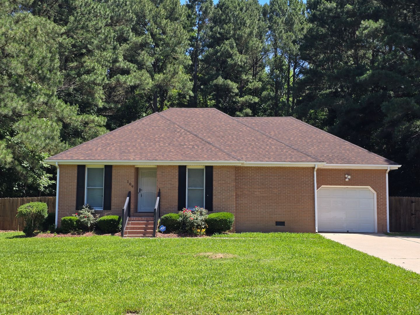 Elizabeth City House: 109 Stacie Drive