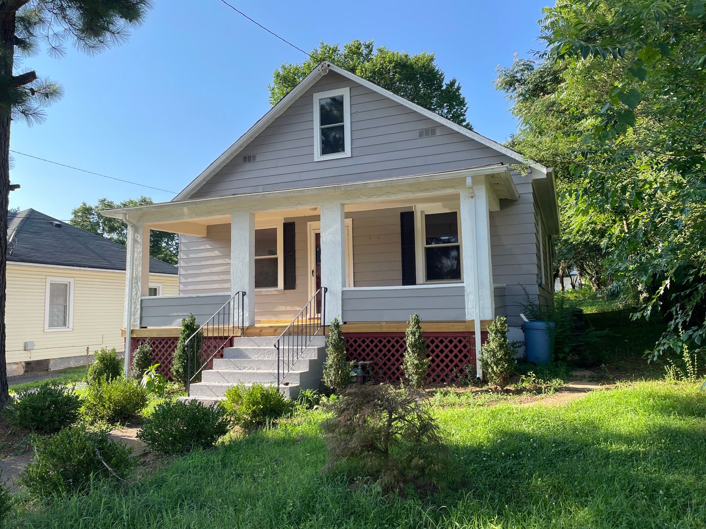 Roanoke House: 2311 Delaware Avenue NW