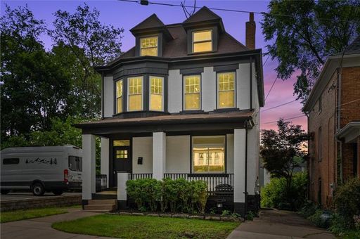 Beautiful Home in the heart of Edgewood – photo 1