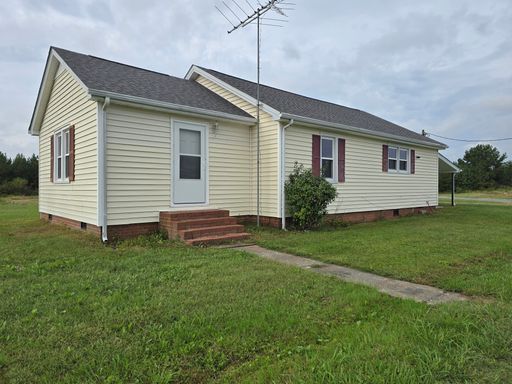Peaceful Country Living in Sunbury, NC. and Great for Commuters
