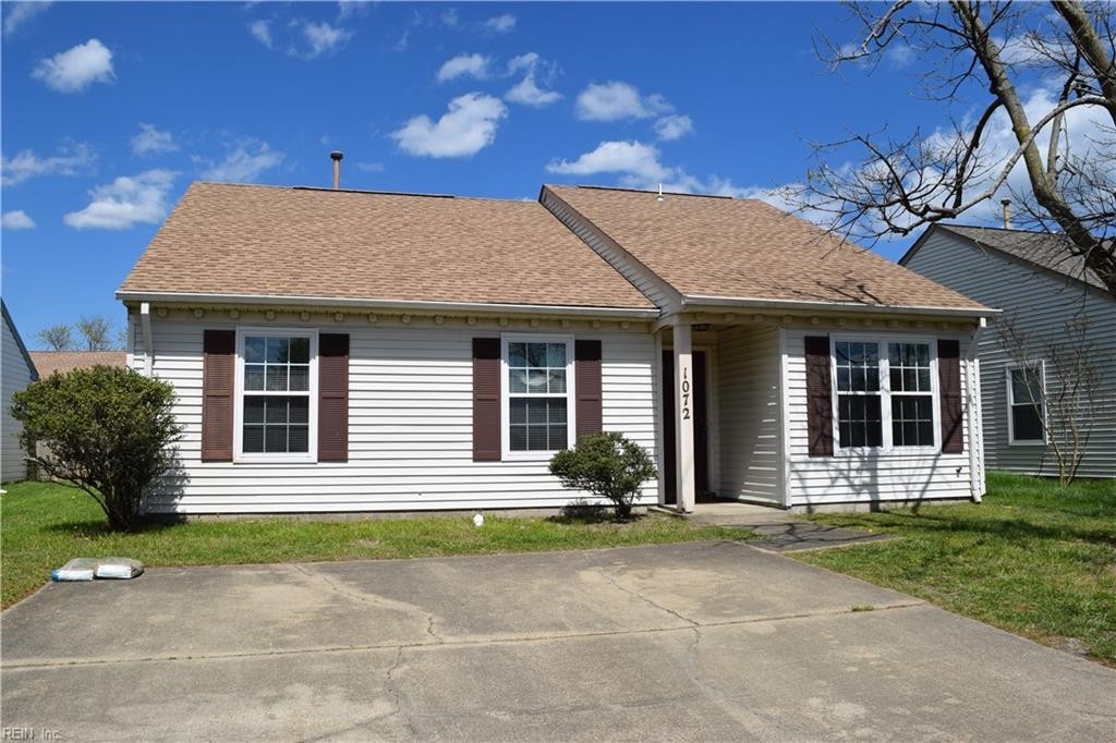 Virginia Beach House: 1072 Casanova Drive