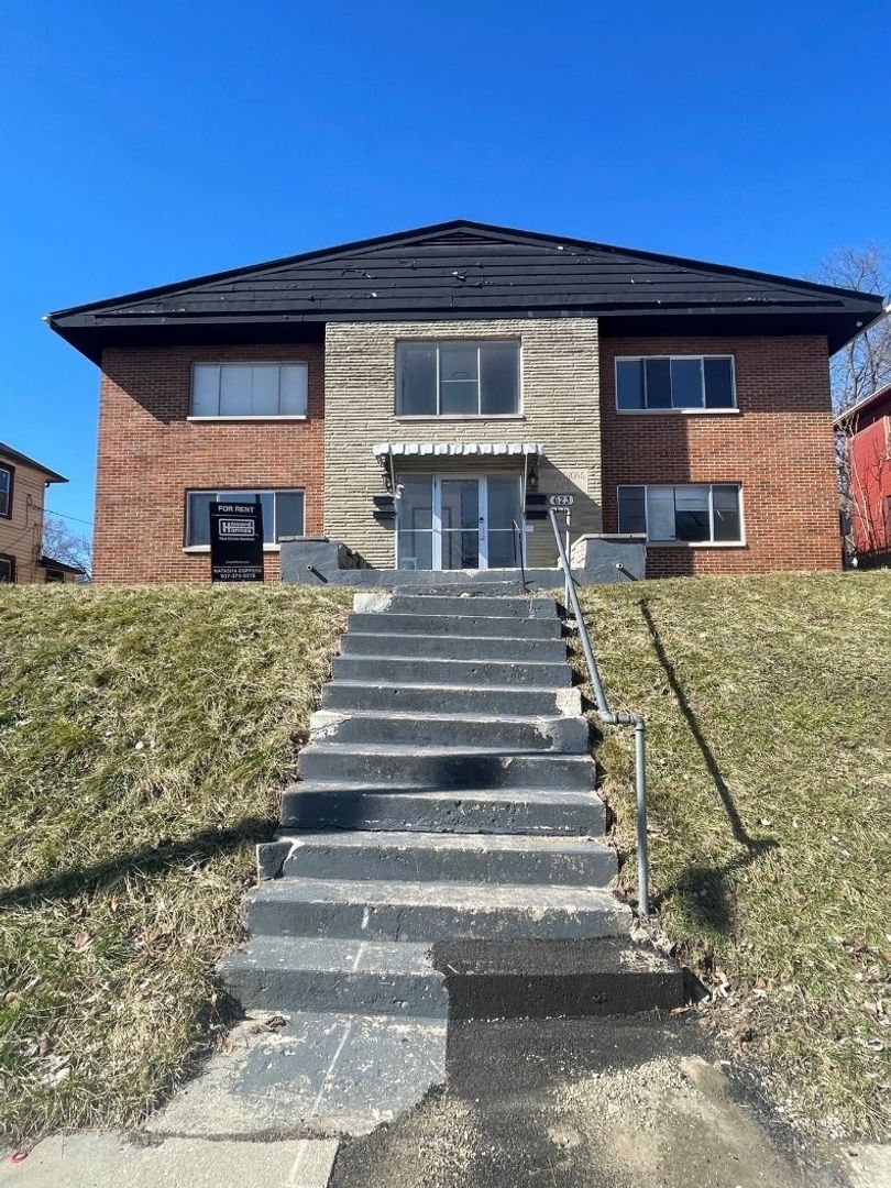 Dayton Apartment: 623 Clifton Drive - Unit D