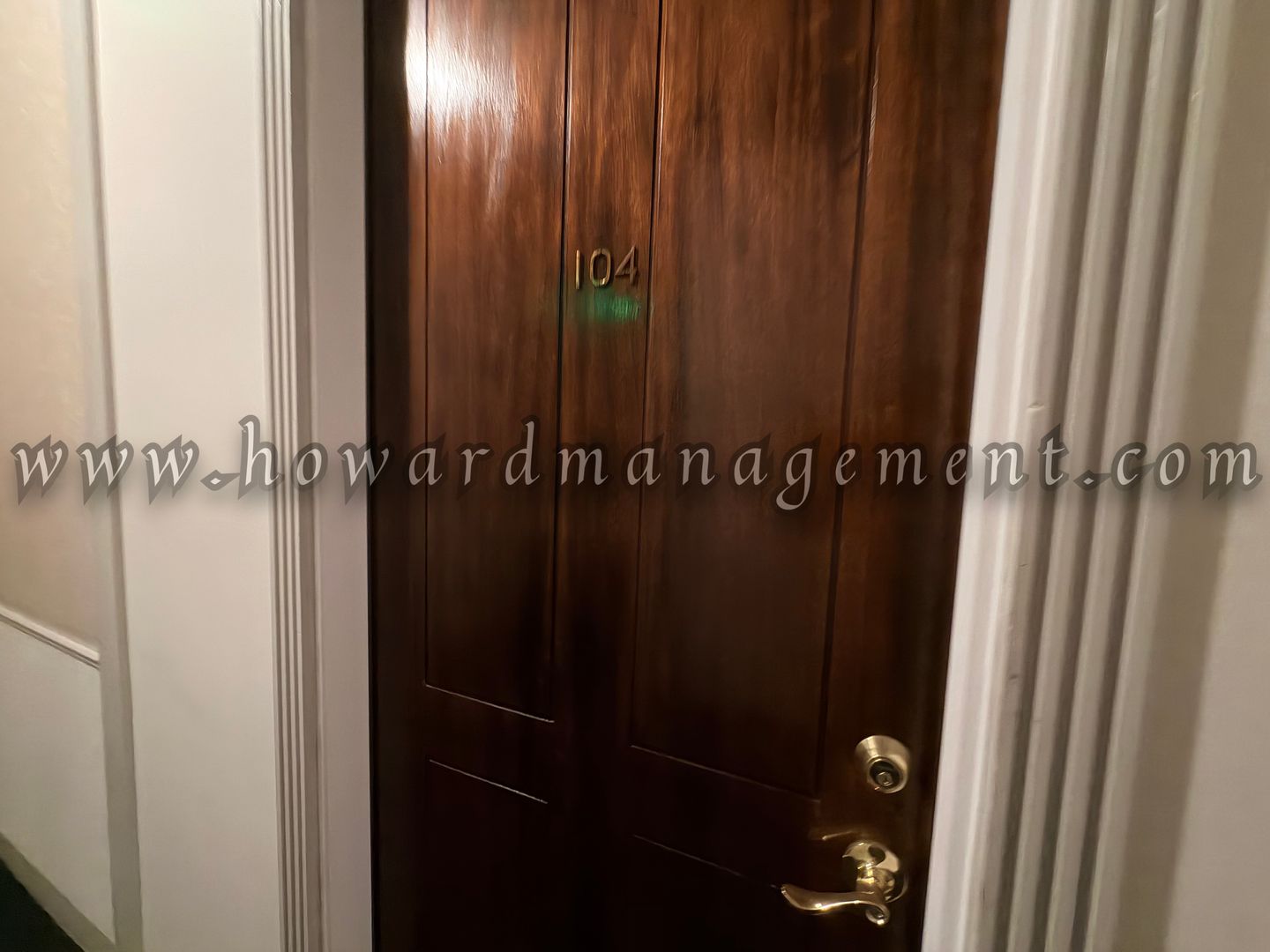 Culver City Condo: 6150 Buckingham Pkwy Unit 104