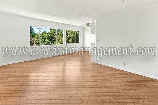 Upstairs 1-bedroom, 1-bath apartment in Los Angeles – photo 1
