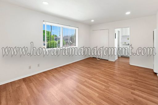 Studio/Single. Top floor corner unit with hardwood floors and large windows.