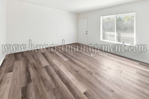 4124 Grand View offers a well-appointed one-bedroom, one-bath apartment in Los Angeles. – photo 1