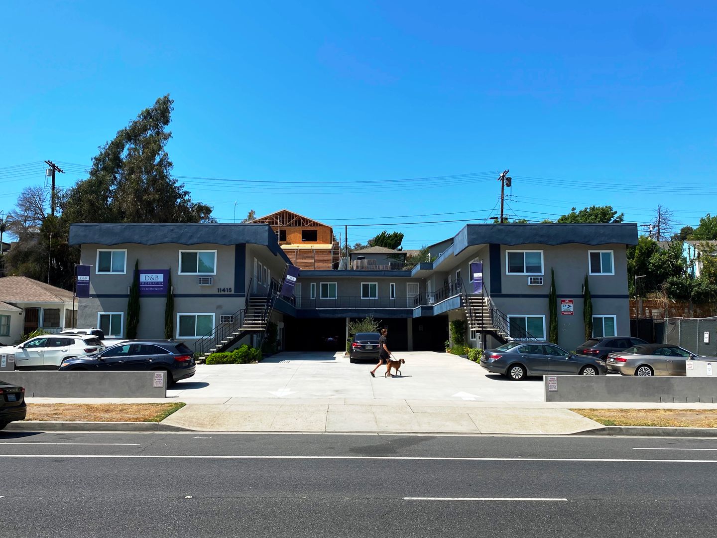 Los Angeles Apartment: 11415 Venice Blvd