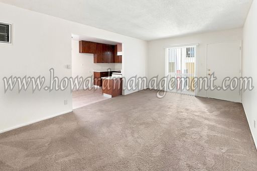Bright lower corner 2-bedroom, 1-bath apartment in Los Angeles! – photo 1