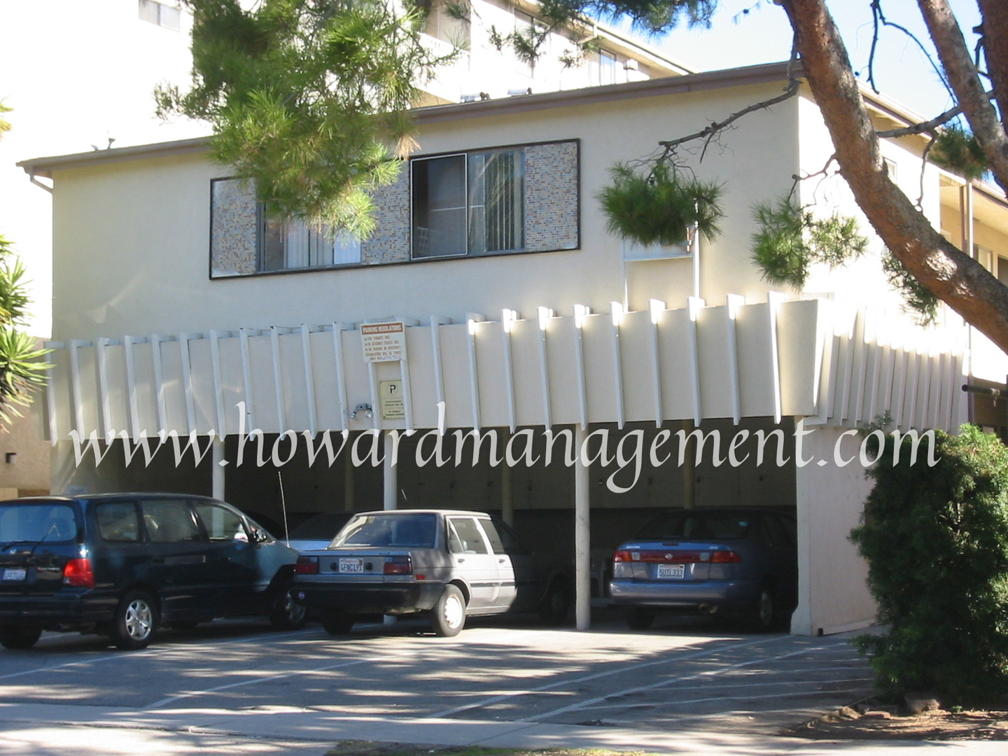 Los Angeles Apartment: 3854 Mentone Ave
