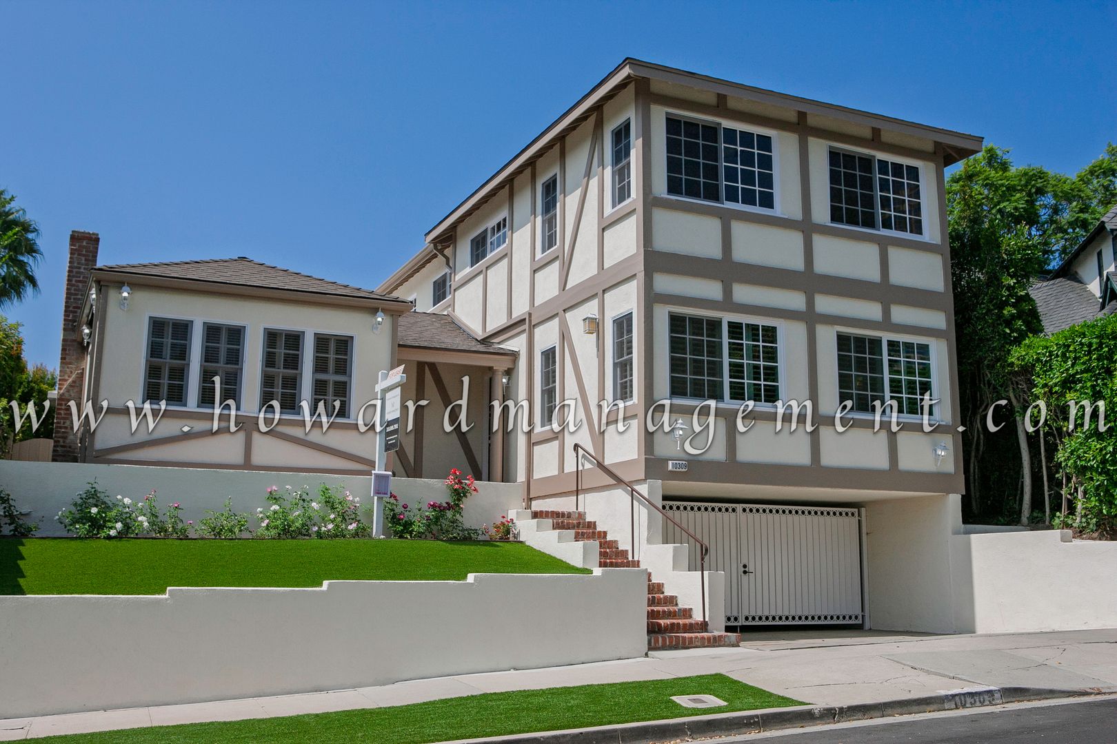 Los Angeles House: 10309 La Grange Ave