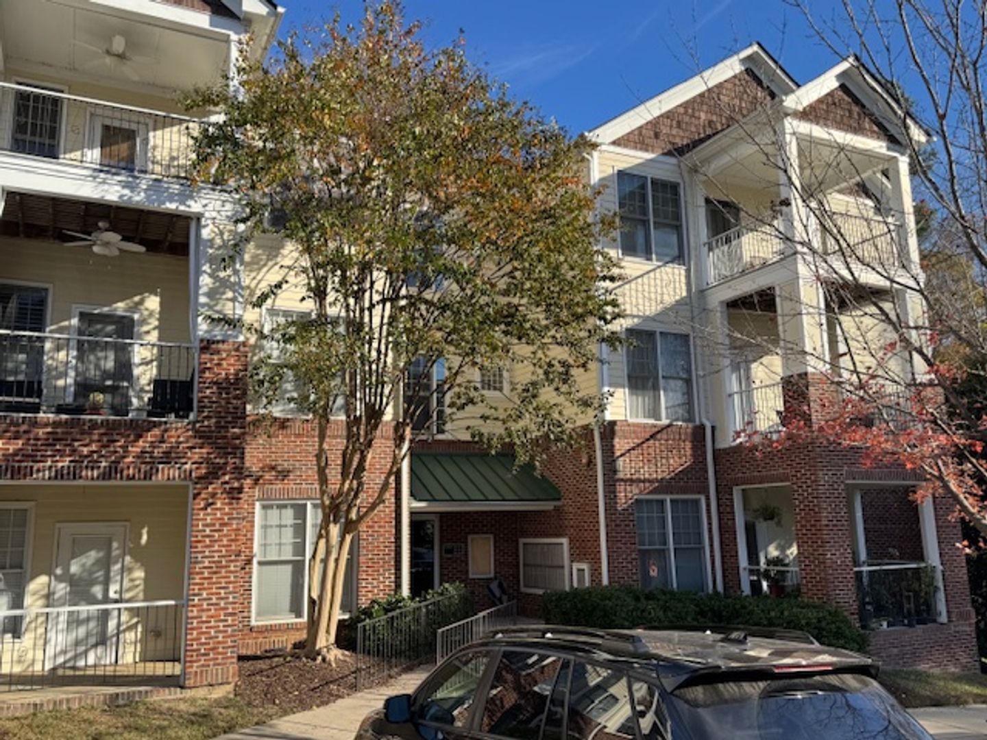 Raleigh Condo: 901 Canenaugh Drive