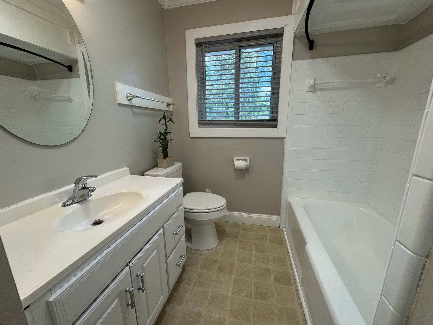 4100 PITTSFORD RD - L/U Only 10 of 12