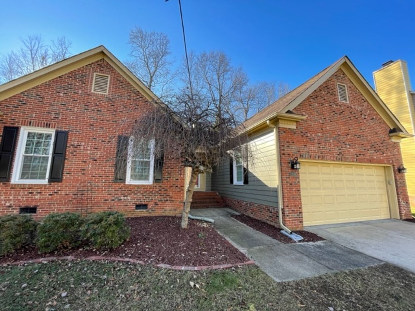 Raleigh House: 2508 Deanwood Dr