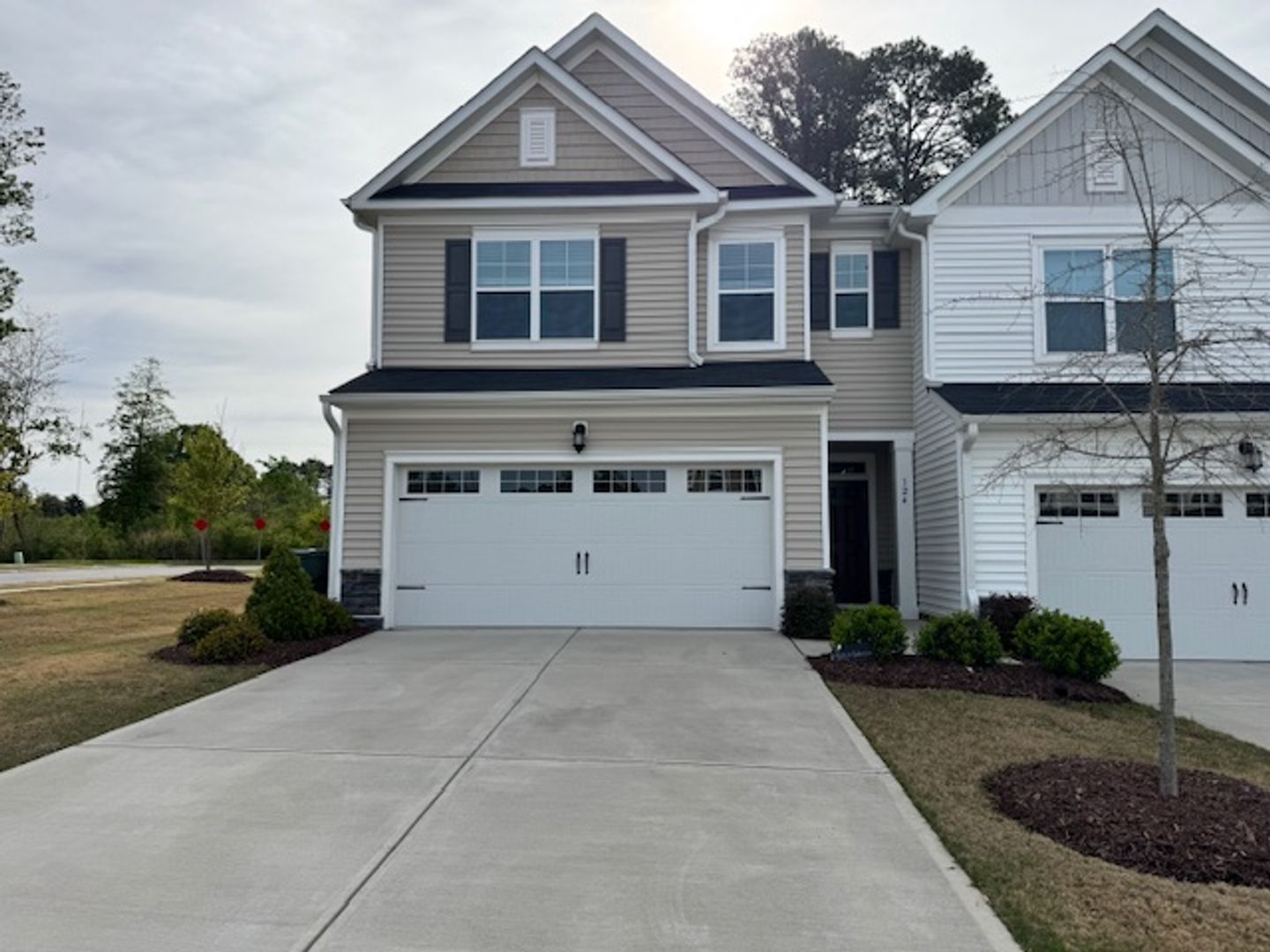 Garner Townhome: 124 Jade Creek Dr.