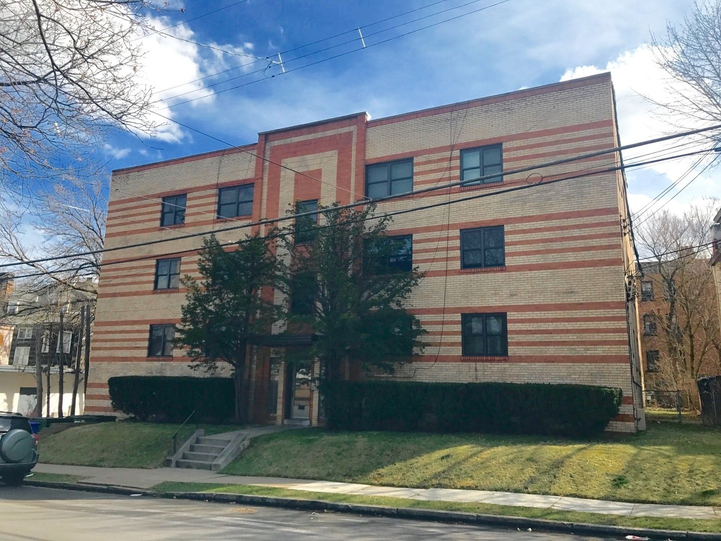 Pittsburgh Apartment: 208 N. Homewood Ave