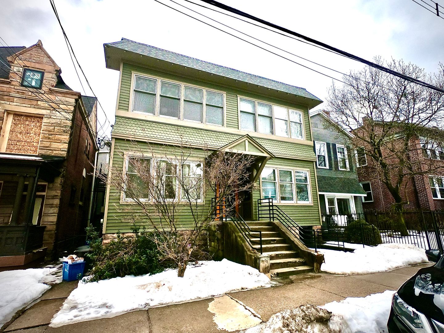 Pittsburgh Apartment: 5734 Howe St