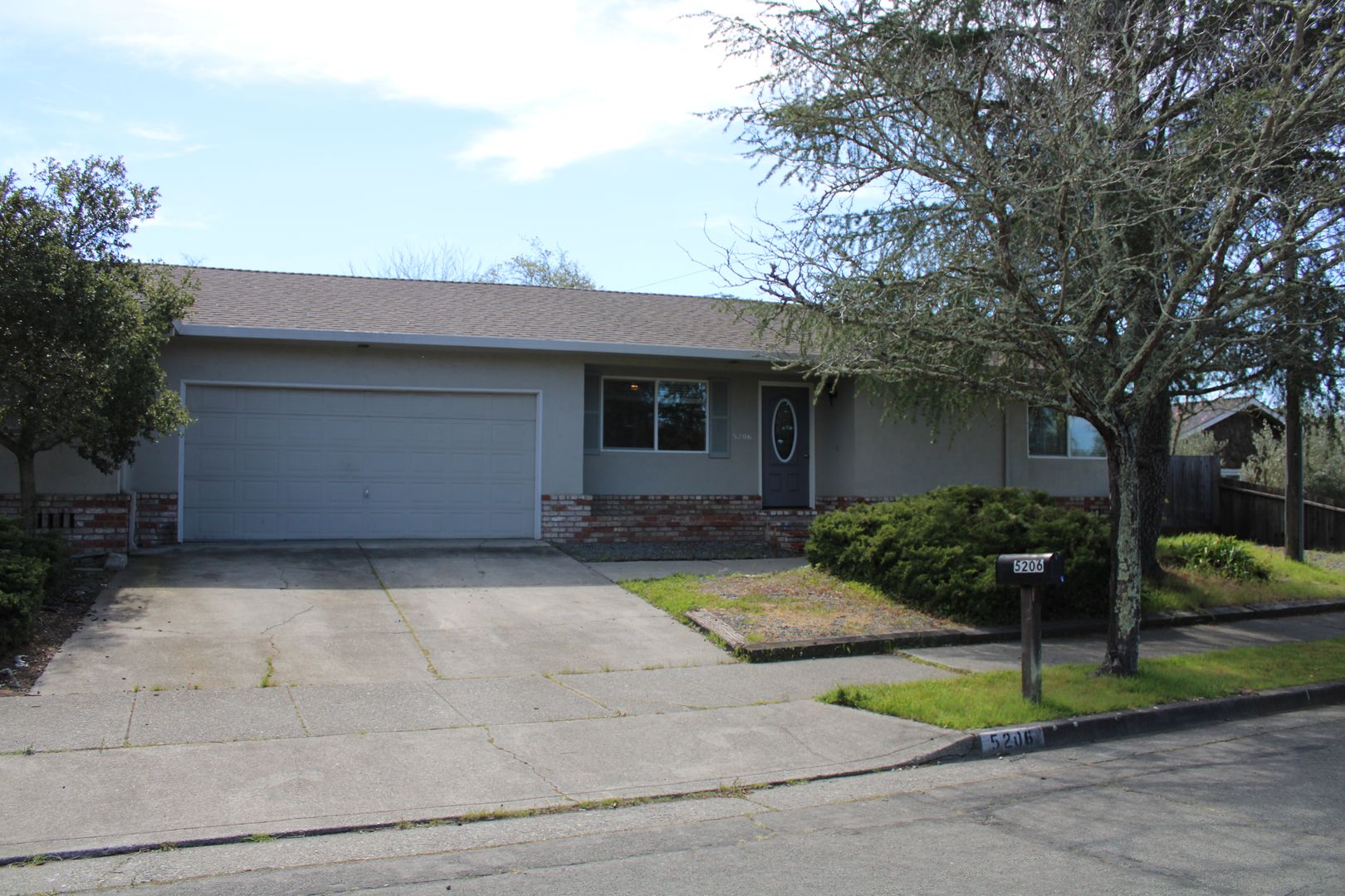 Santa Rosa House: 5206 El Encanto Drive