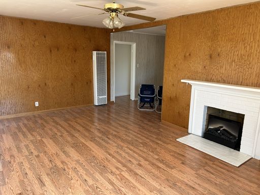 Listing photo thumbnail