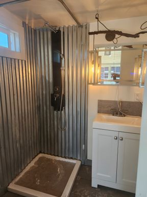Listing photo thumbnail