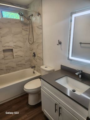 Listing photo thumbnail