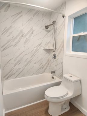 Listing photo thumbnail
