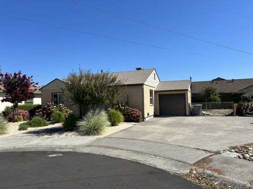 45 Myrtle Court, Petaluma, CA 94952