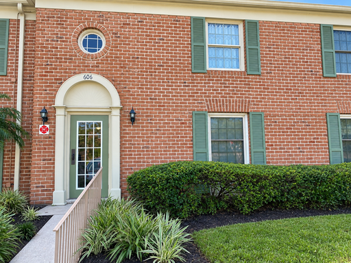 Lake Side Studio Condo | Central Air | Community Pool and Boat Ramp | Section 8 and HUS VASH Welcome – photo 1