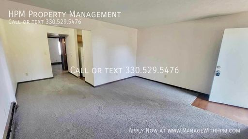 74 1st St SE #8, Barberton, OH 44203