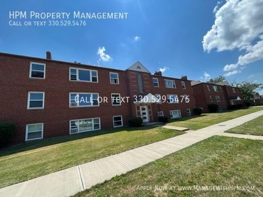 TO SCHEDULE A SHOWING! Half Off Security Deposit! – photo 1